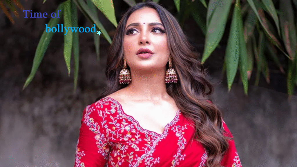 Subhashree Ganguly Height in Feet